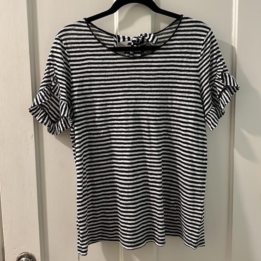 Large Vineyard Vines striped tee